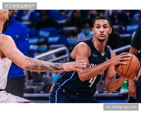尼克斯外线投射火力全开，单场25记三分球彻底摧毁骑士队防线